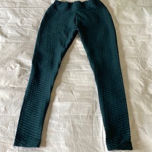 MitaOGirl Green Medium leggings